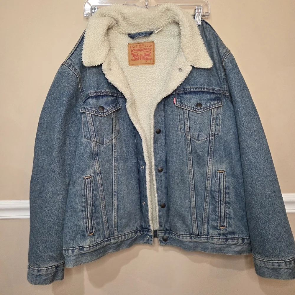 Levi's Classic Blue Denim Jacket with Sherpa Lining XL - Picture 3 of 16
